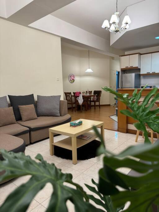 Riverview Home @Waterfront Kch Kuching Esterno foto